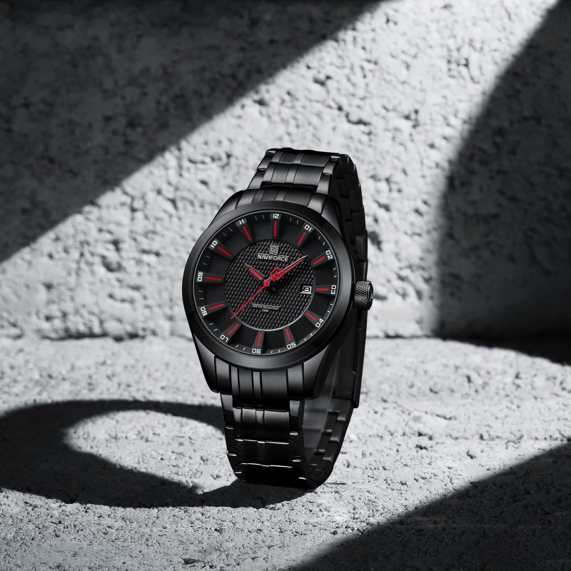 Montre Homme Quartz Calendrier Noir 8032BR